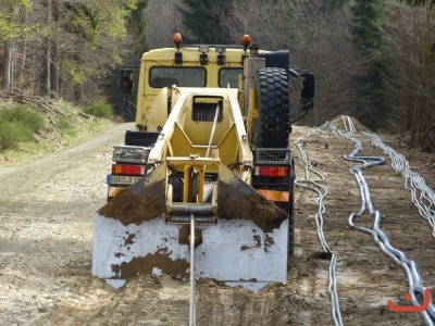 Zugmaschine des Kabelpfluges